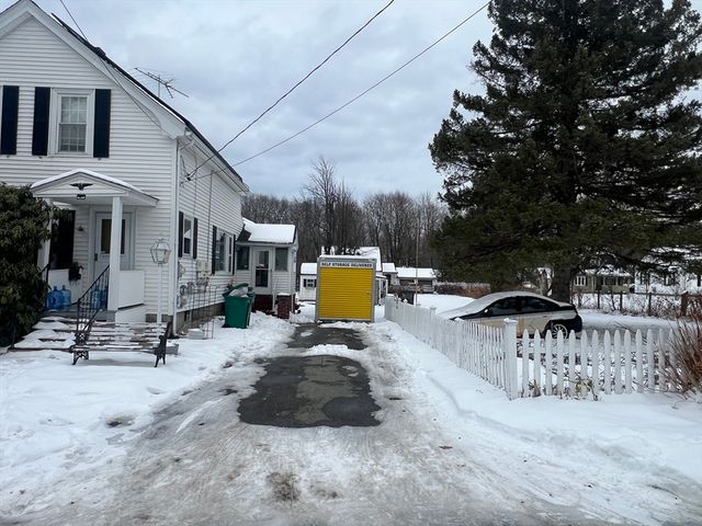 51 Exeter St, Fitchburg, MA 01420