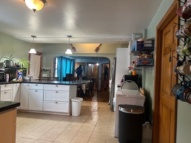 51 Exeter St, Fitchburg, MA 01420