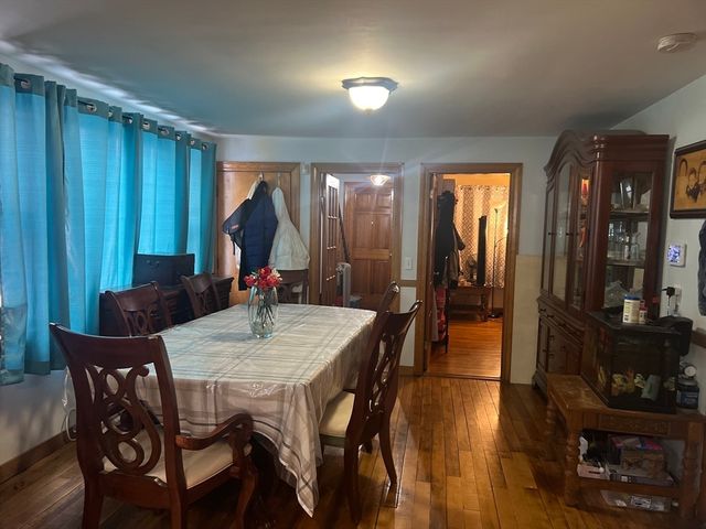 51 Exeter St, Fitchburg, MA 01420