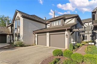 12 Chippenham Court, Rocky River, OH 44116