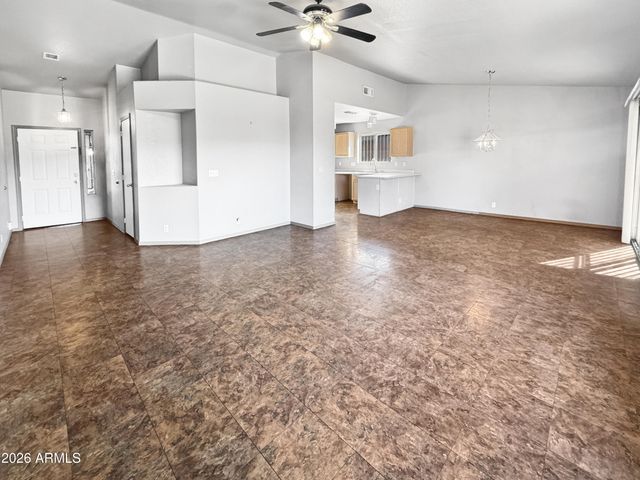 5610 N 74TH Avenue, Glendale, AZ 85303