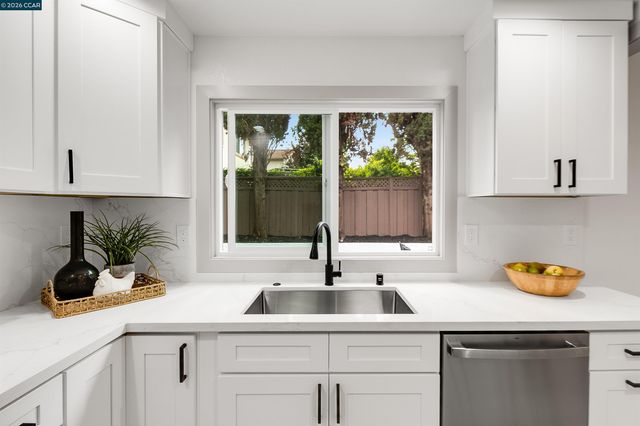 2244 Grouse Way, Union City, CA 94587
