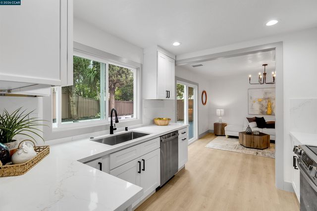 2244 Grouse Way, Union City, CA 94587