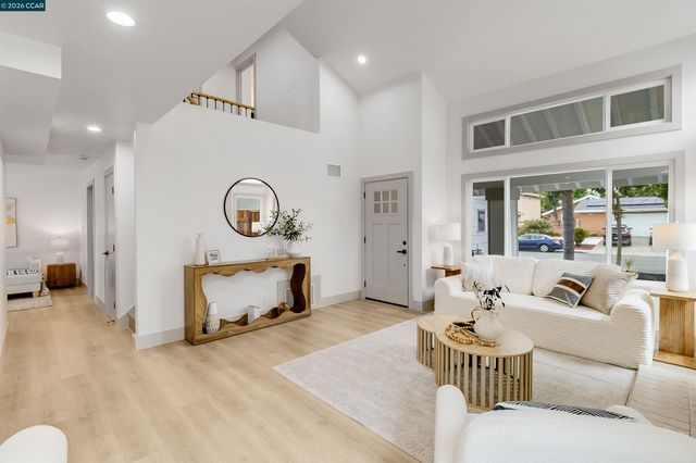 2244 Grouse Way, Union City, CA 94587