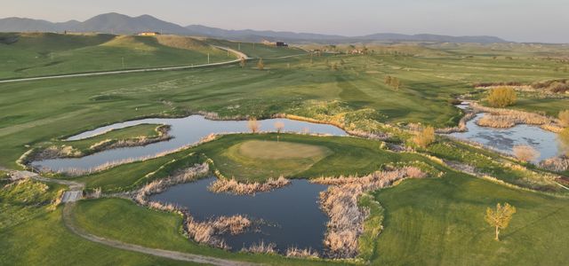 464 Rifle Range Rd, Lewistown, MT 59457