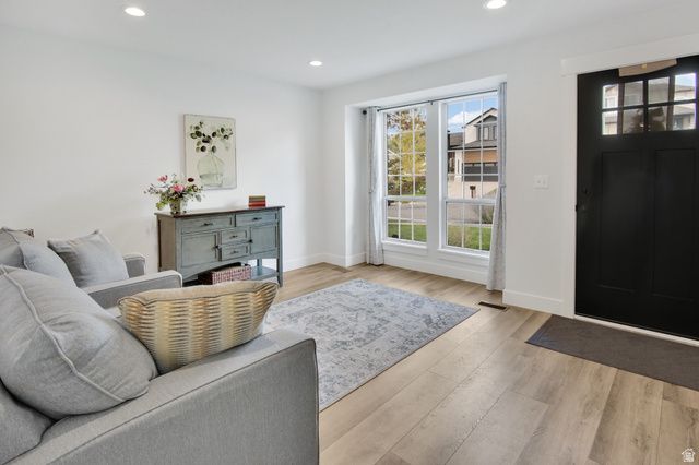 1033 E 5000 S, South Ogden, UT 84403