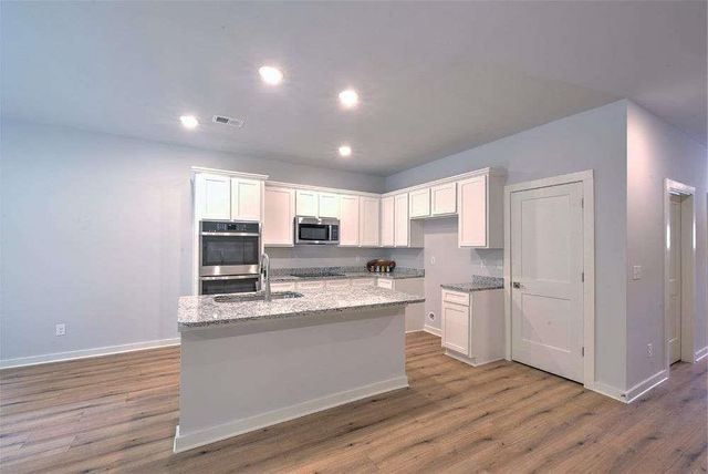 135 Post Oak Drive, Jackson, GA 30233