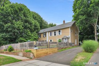 12 Fairview Street, Portland, CT 06480