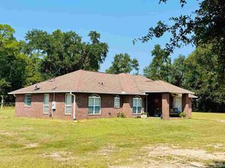 5045 Toebars Tr, Milton, FL 32583