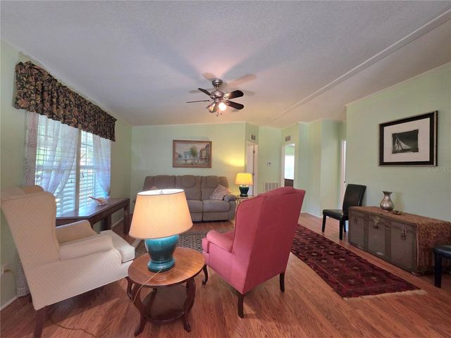 37251 LOIS AVENUE, Zephyrhills, FL 33542