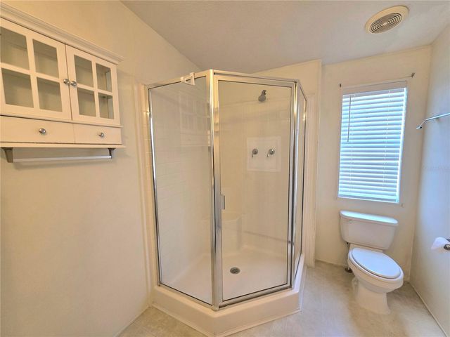 37251 LOIS AVENUE, Zephyrhills, FL 33542