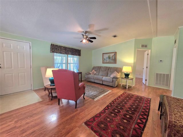 37251 LOIS AVENUE, Zephyrhills, FL 33542