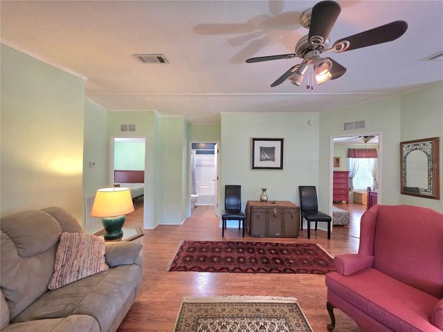 37251 LOIS AVENUE, Zephyrhills, FL 33542