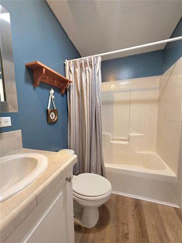 37251 LOIS AVENUE, Zephyrhills, FL 33542