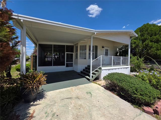 37251 LOIS AVENUE, Zephyrhills, FL 33542