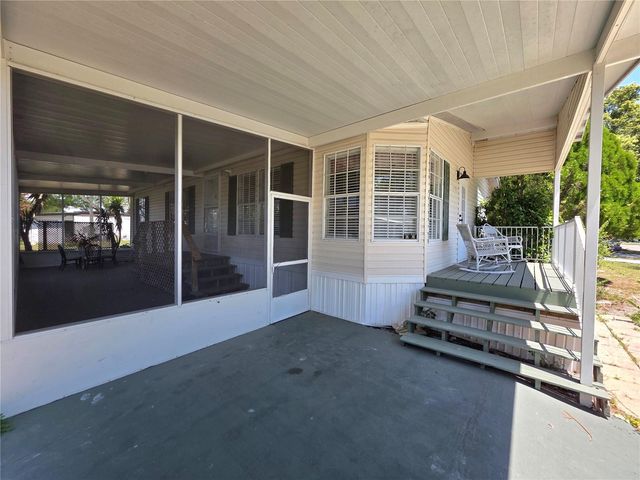 37251 LOIS AVENUE, Zephyrhills, FL 33542