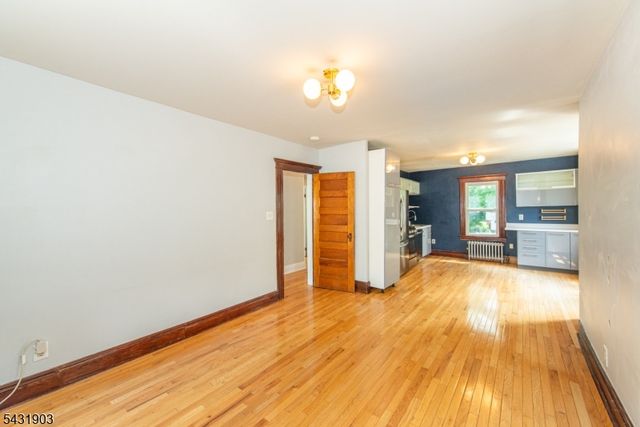 411 Berkeley Ave, Bloomfield Twp., NJ 07003