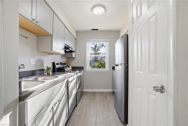 1644 Fairfax DR, Virginia Beach, VA 23453