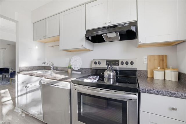 1644 Fairfax DR, Virginia Beach, VA 23453