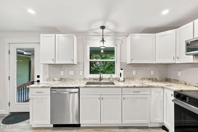 1621 N Park Avenue, Burlington, NC 27217