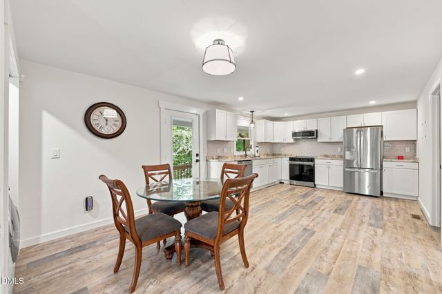 1621 N Park Avenue, Burlington, NC 27217