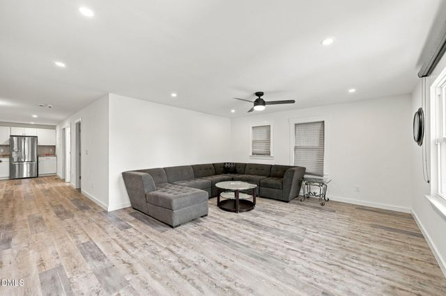 1621 N Park Avenue, Burlington, NC 27217