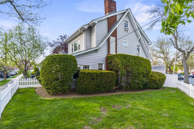 41 Rhodes Street, New Rochelle, NY 10801
