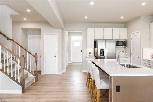101 Roberta LOOP, Moyock, NC 27958