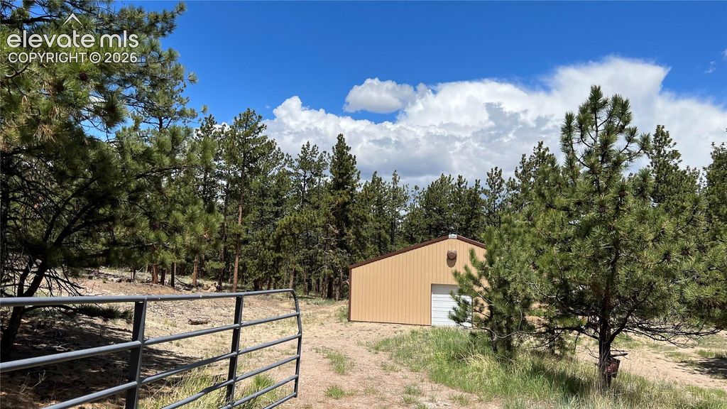207 Little Bear Drive, Westcliffe, CO 81252 — exterior