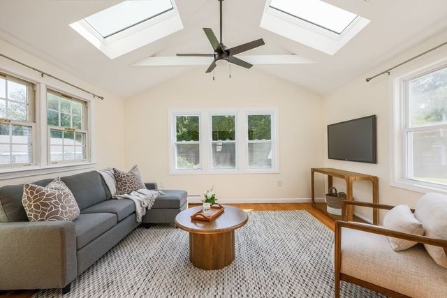 107 Bumble Bee Circle, Shrewsbury, MA 01545