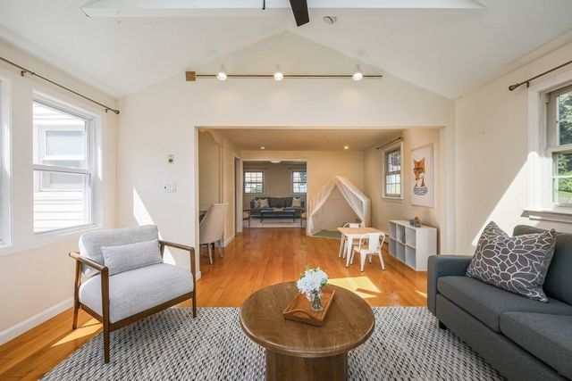 107 Bumble Bee Circle, Shrewsbury, MA 01545