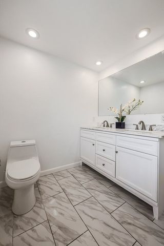 107 Bumble Bee Circle, Shrewsbury, MA 01545