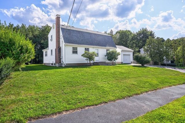 107 Bumble Bee Circle, Shrewsbury, MA 01545