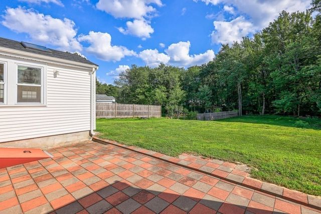 107 Bumble Bee Circle, Shrewsbury, MA 01545
