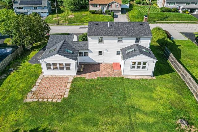 107 Bumble Bee Circle, Shrewsbury, MA 01545