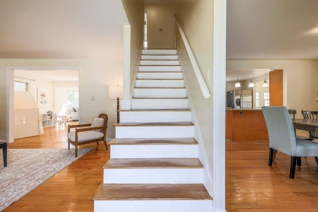 107 Bumble Bee Circle, Shrewsbury, MA 01545