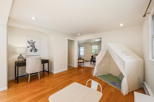 107 Bumble Bee Circle, Shrewsbury, MA 01545
