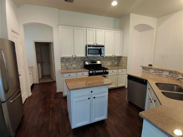 3122 Crescent Oaks Park Lane, Spring, TX 77386