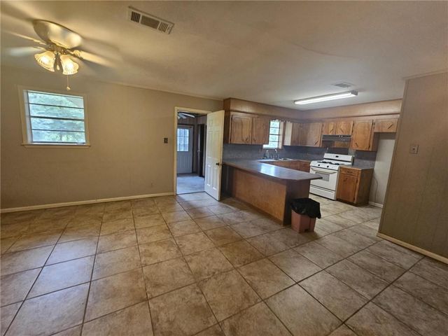 2657 BETTYE Avenue, Pineville, LA 71360