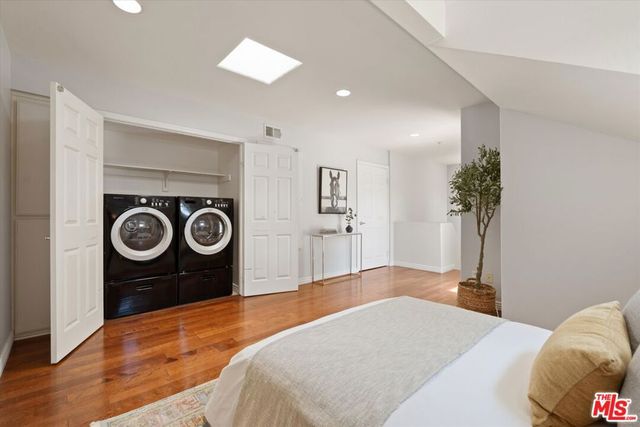 4360 Ventura Canyon Avenue 7, Sherman Oaks, CA 91423