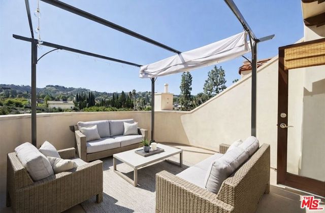 4360 Ventura Canyon Avenue 7, Sherman Oaks, CA 91423