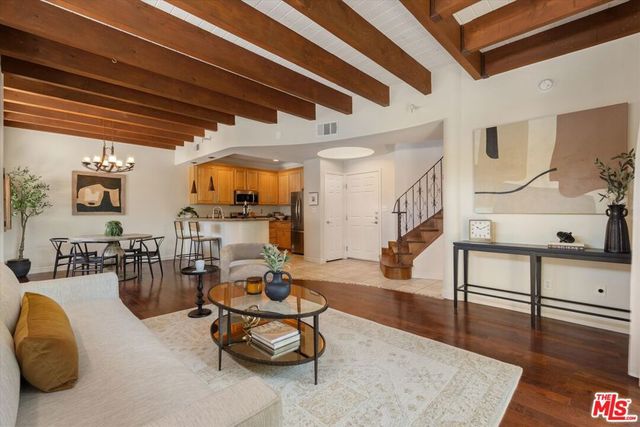 4360 Ventura Canyon Avenue 7, Sherman Oaks, CA 91423