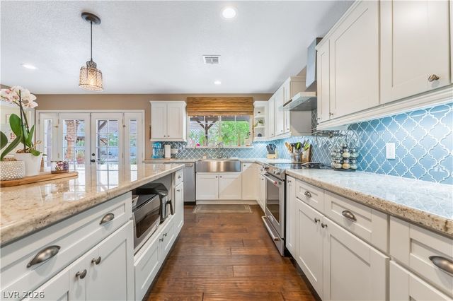 542 Radwick Drive, Las Vegas, NV 89110