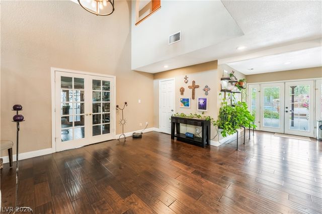 542 Radwick Drive, Las Vegas, NV 89110