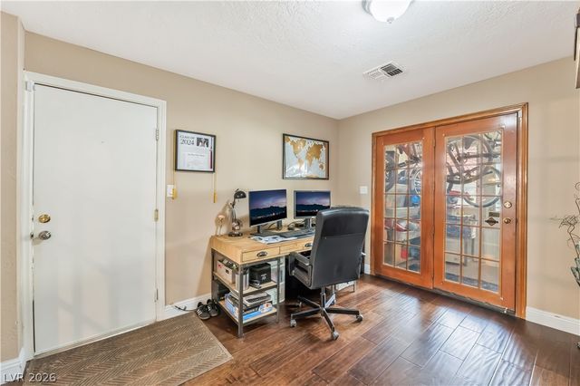 542 Radwick Drive, Las Vegas, NV 89110