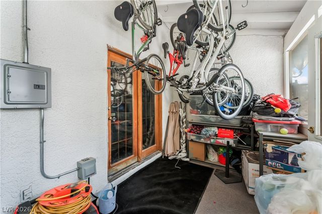 542 Radwick Drive, Las Vegas, NV 89110