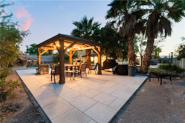 542 Radwick Drive, Las Vegas, NV 89110
