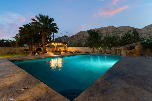 542 Radwick Drive, Las Vegas, NV 89110