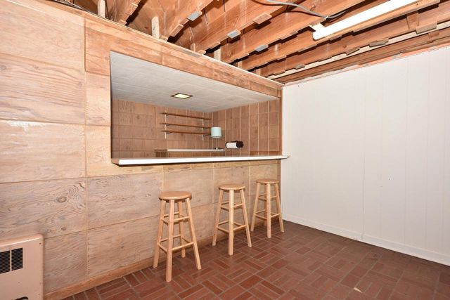 N89W15932 Cleveland AVENUE, Menomonee Falls, WI 53051