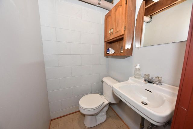 N89W15932 Cleveland AVENUE, Menomonee Falls, WI 53051